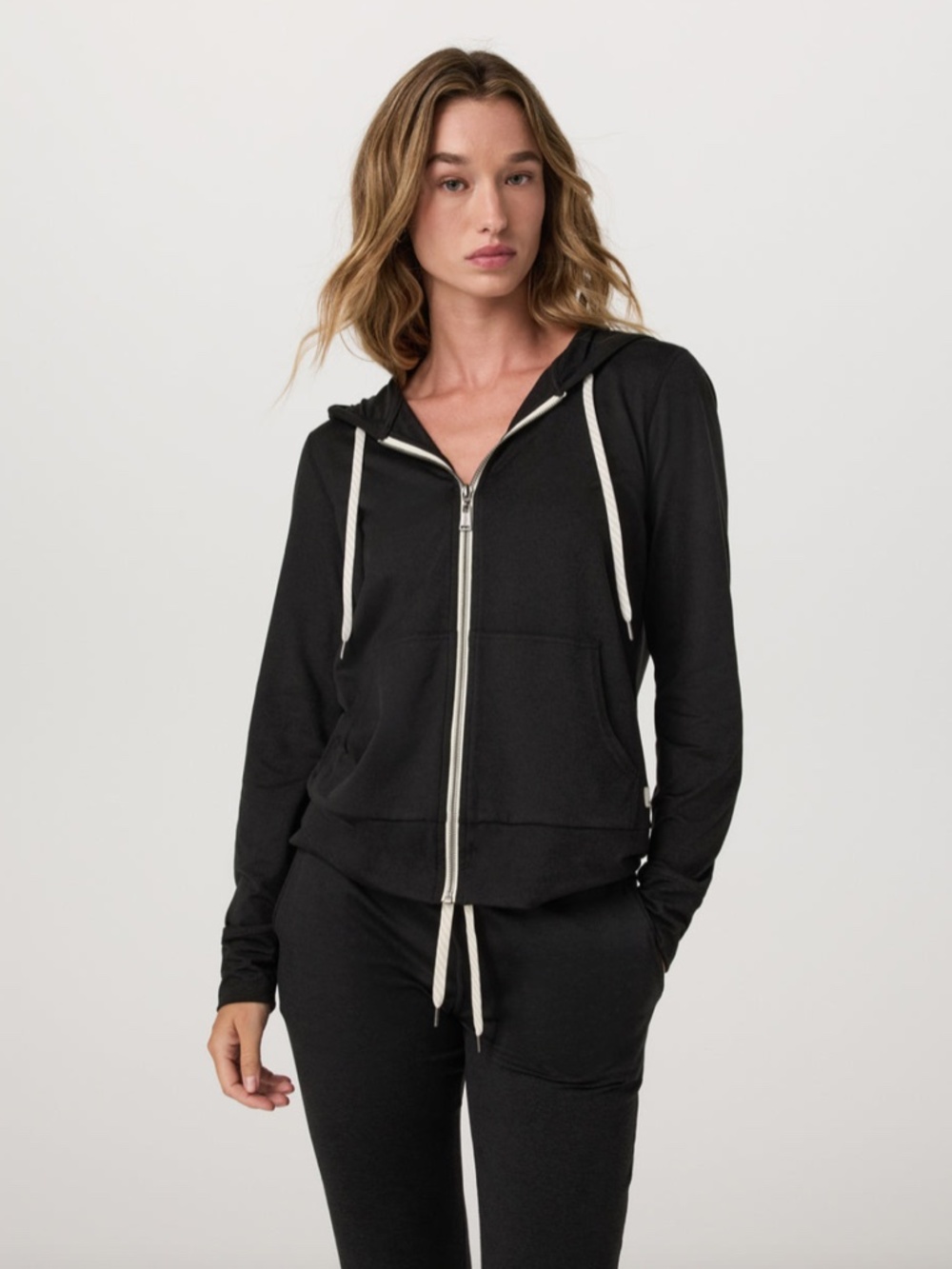 Vuori Halo Performance Hoodie 2.0, Small, Black Heather, VW268 Athleisure Active
